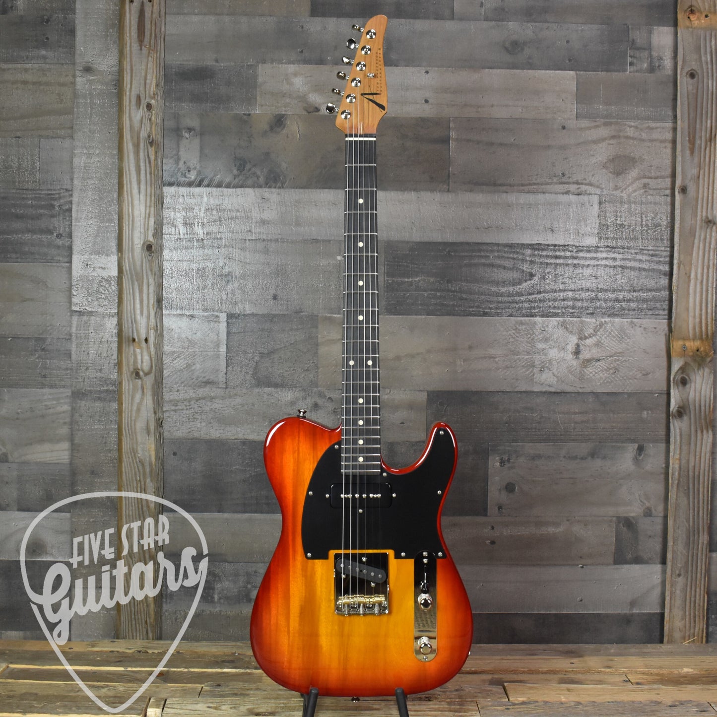 Tom Anderson T Icon - Transparent Amber to Cherry Burst with Hard Shell Case
