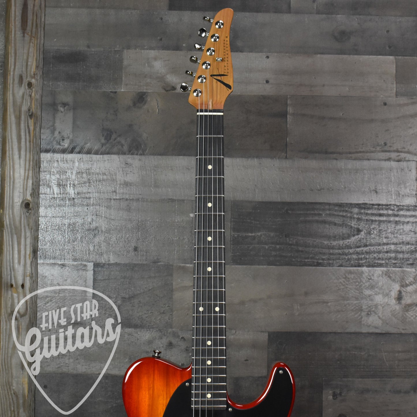 Tom Anderson T Icon - Transparent Amber to Cherry Burst with Hard Shell Case