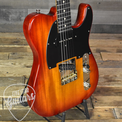 Tom Anderson T Icon - Transparent Amber to Cherry Burst with Hard Shell Case