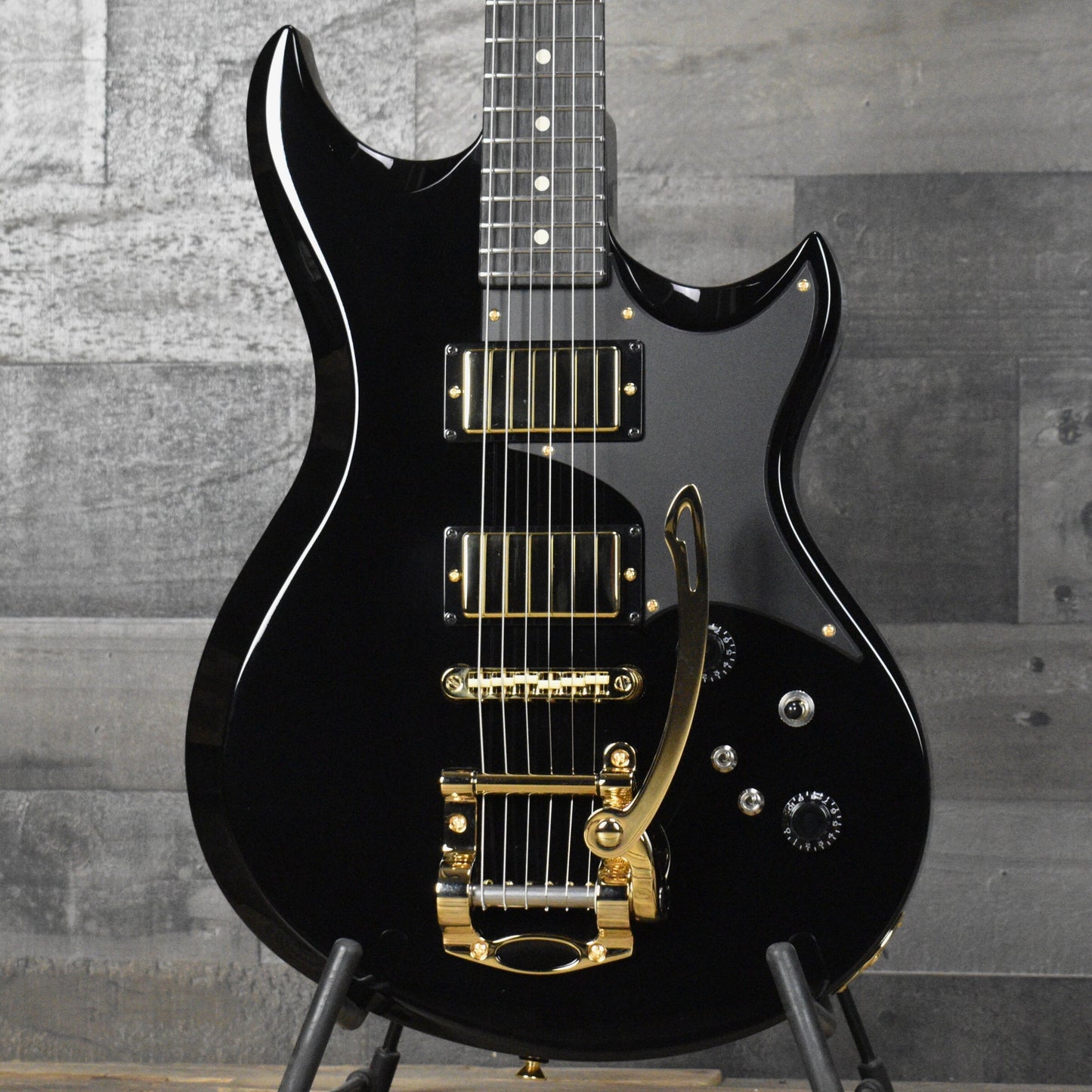 Tom Anderson Wolfhound with Gigbag - Black