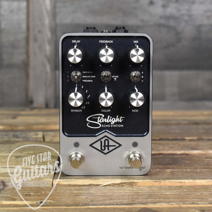 Universal Audio Starlight Delay Station Pedal