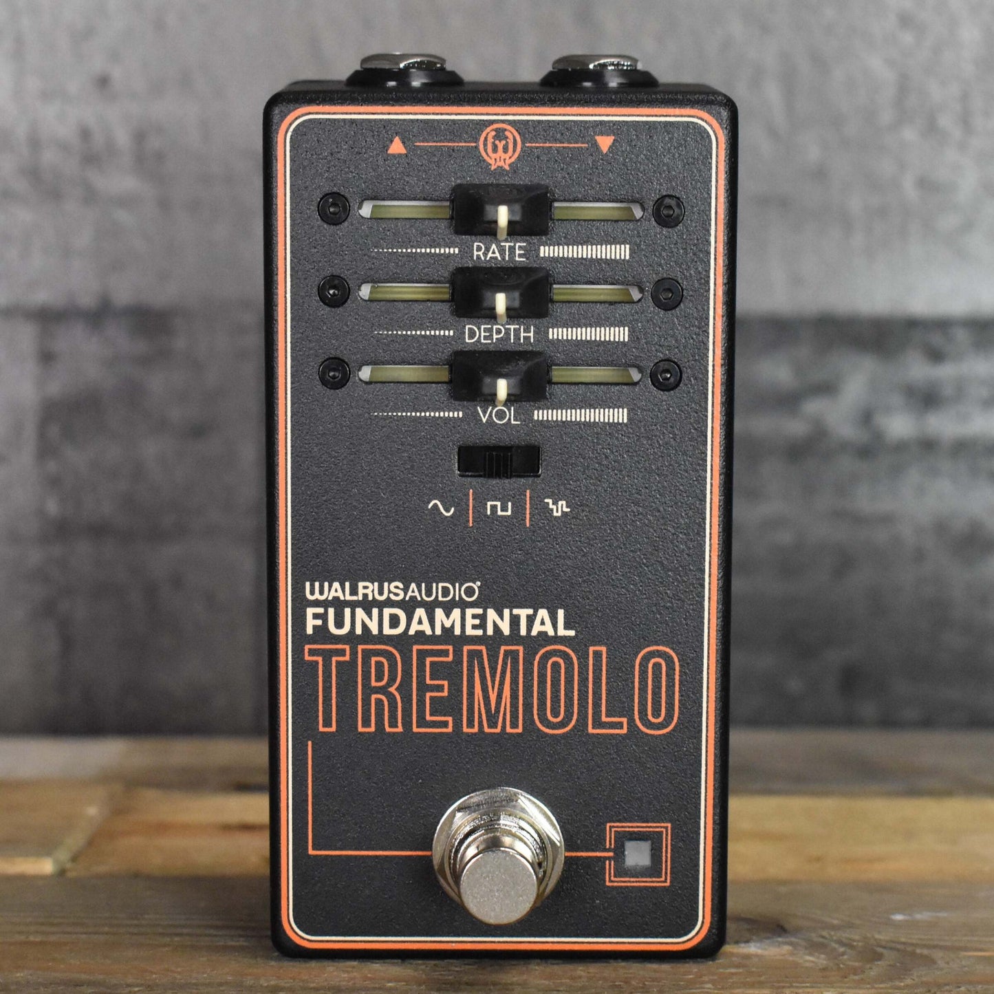 Walrus Audio Fundamental Tremolo