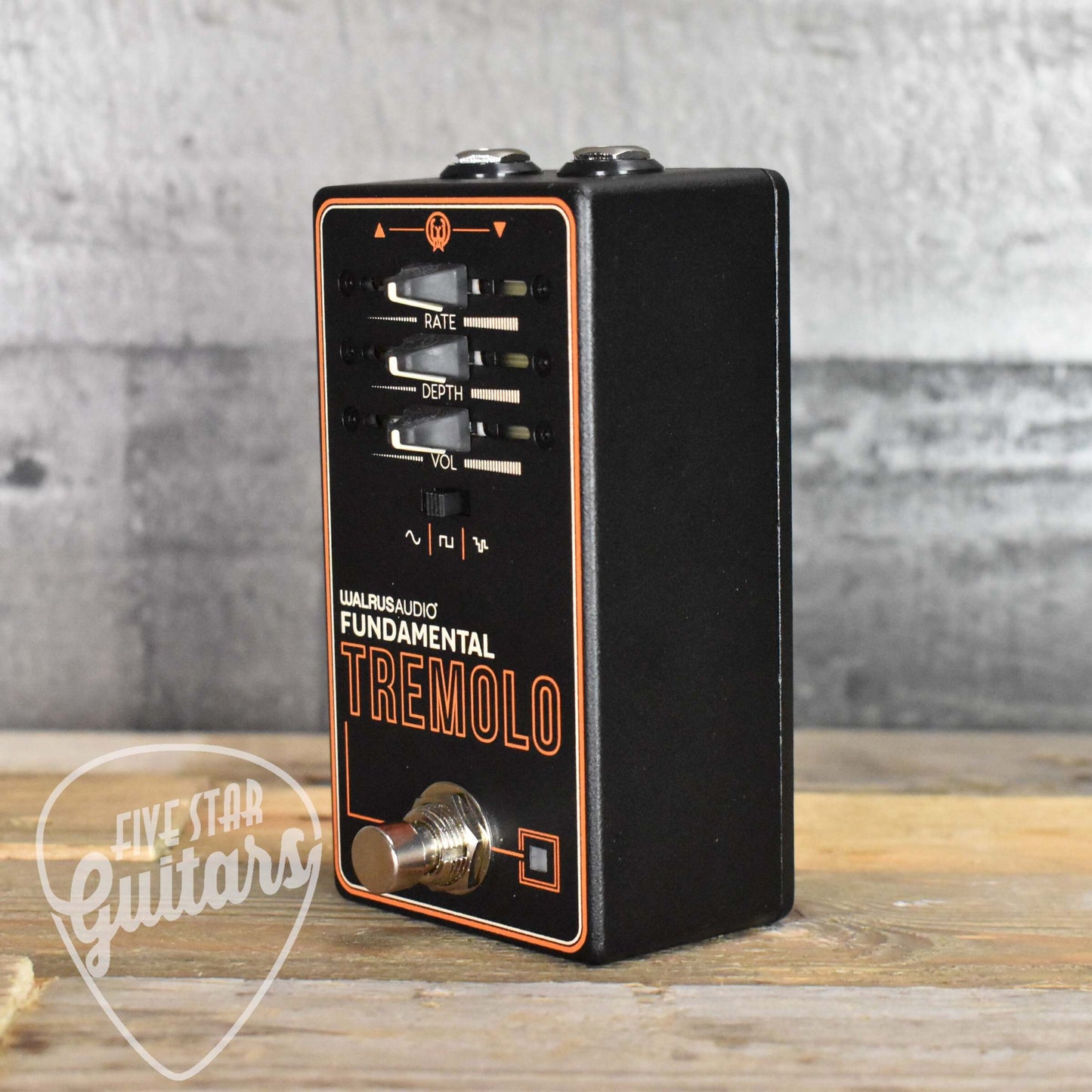 Walrus Audio Fundamental Tremolo