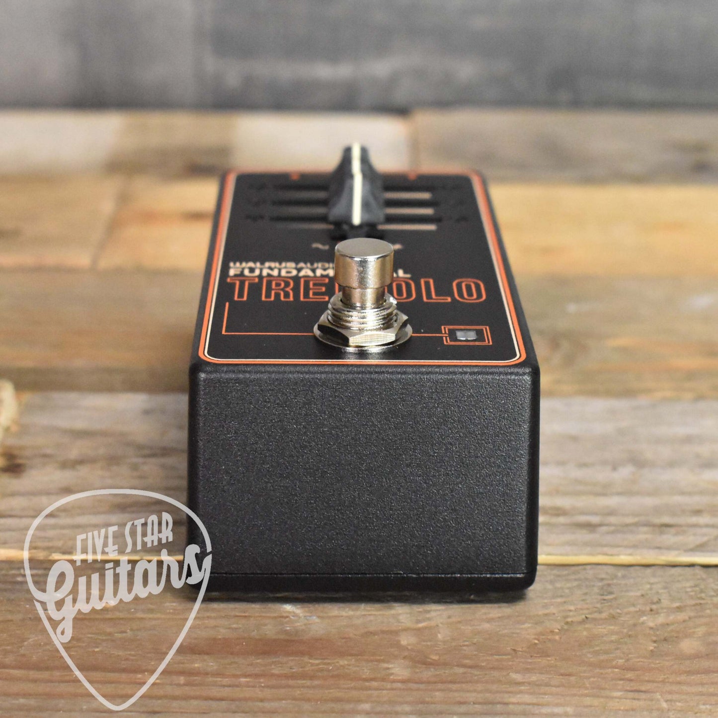 Walrus Audio Fundamental Tremolo