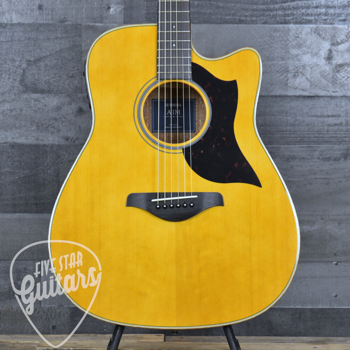 Yamaha A1M Acoustic/Electric - Vintage Natural