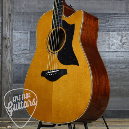 Yamaha A5M - Vintage Natural Includes Yamaha Hardshell Case