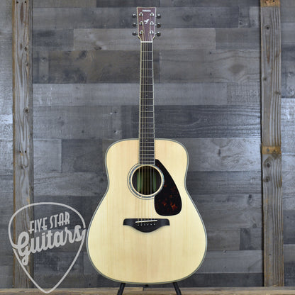 Yamaha FG830 Acoustic Guitar - Natural