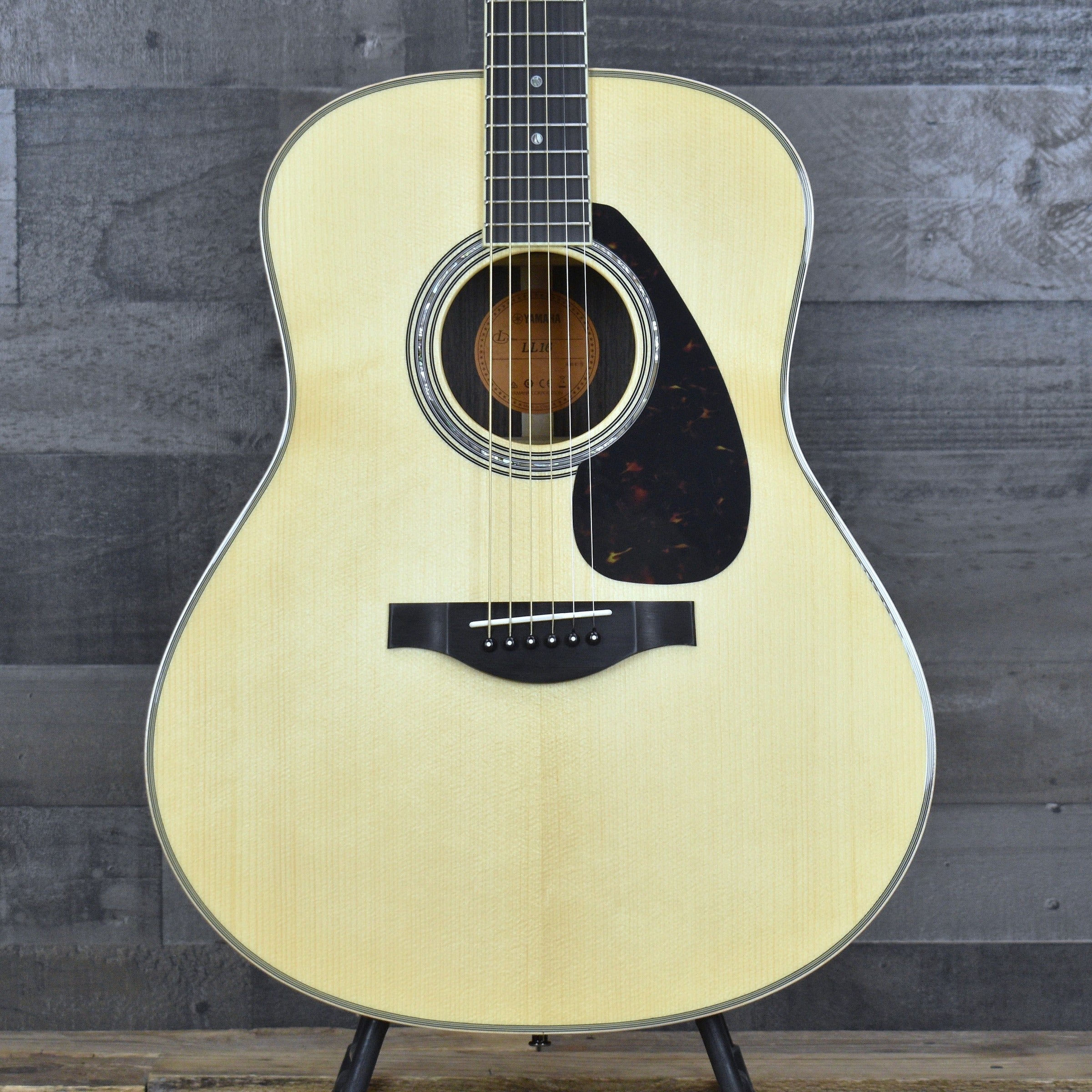 Yamaha LL16 ARE HB Jumbo Acoustic - Natural with Hard Bag – Five