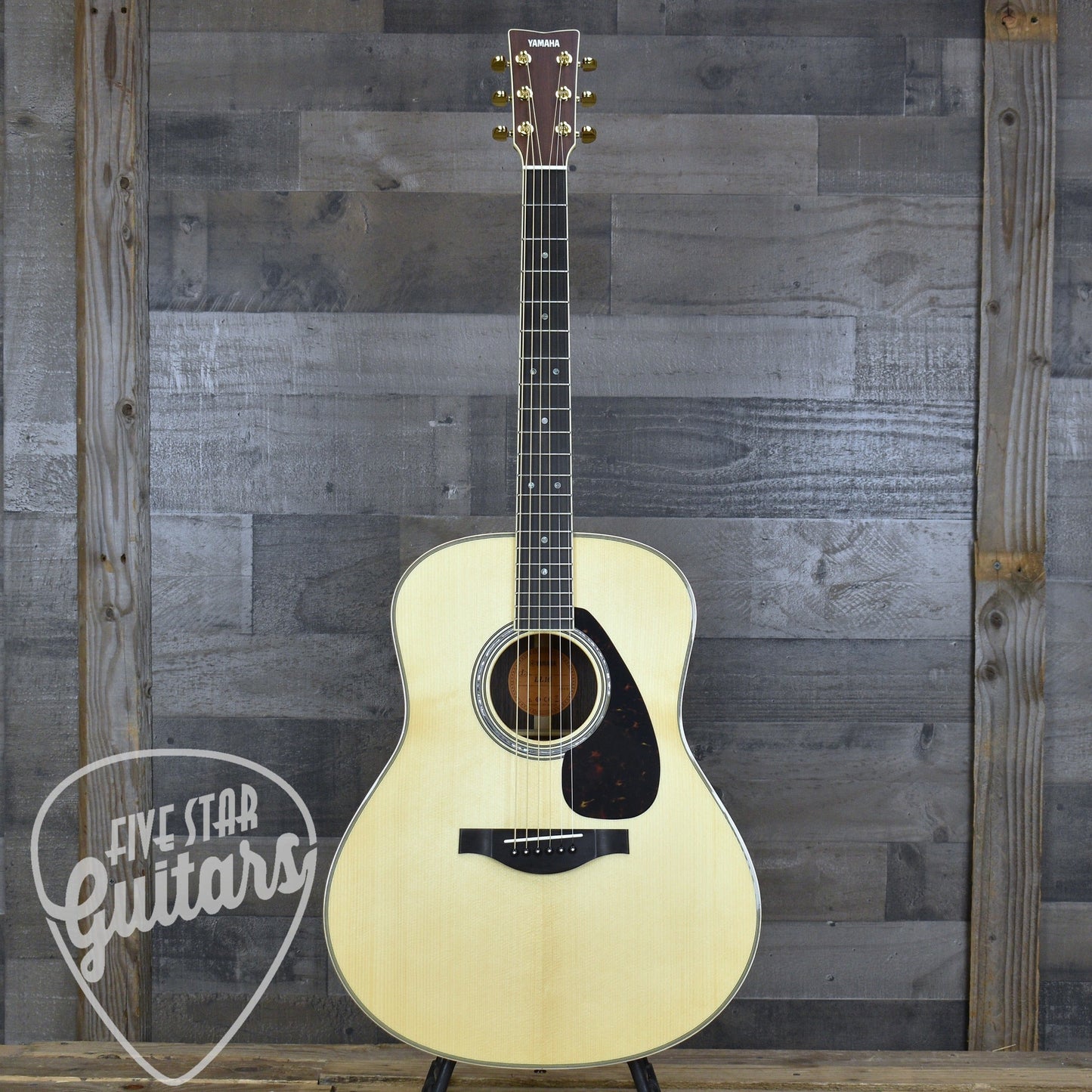 Yamaha LL16 ARE HB Jumbo Acoustic - Natural with Hard Bag