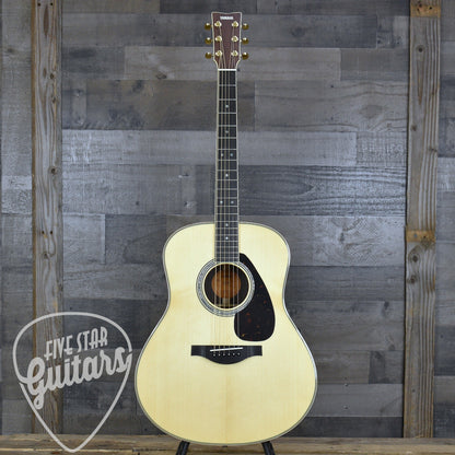 Yamaha LL16 ARE HB Jumbo Acoustic - Natural with Hard Bag
