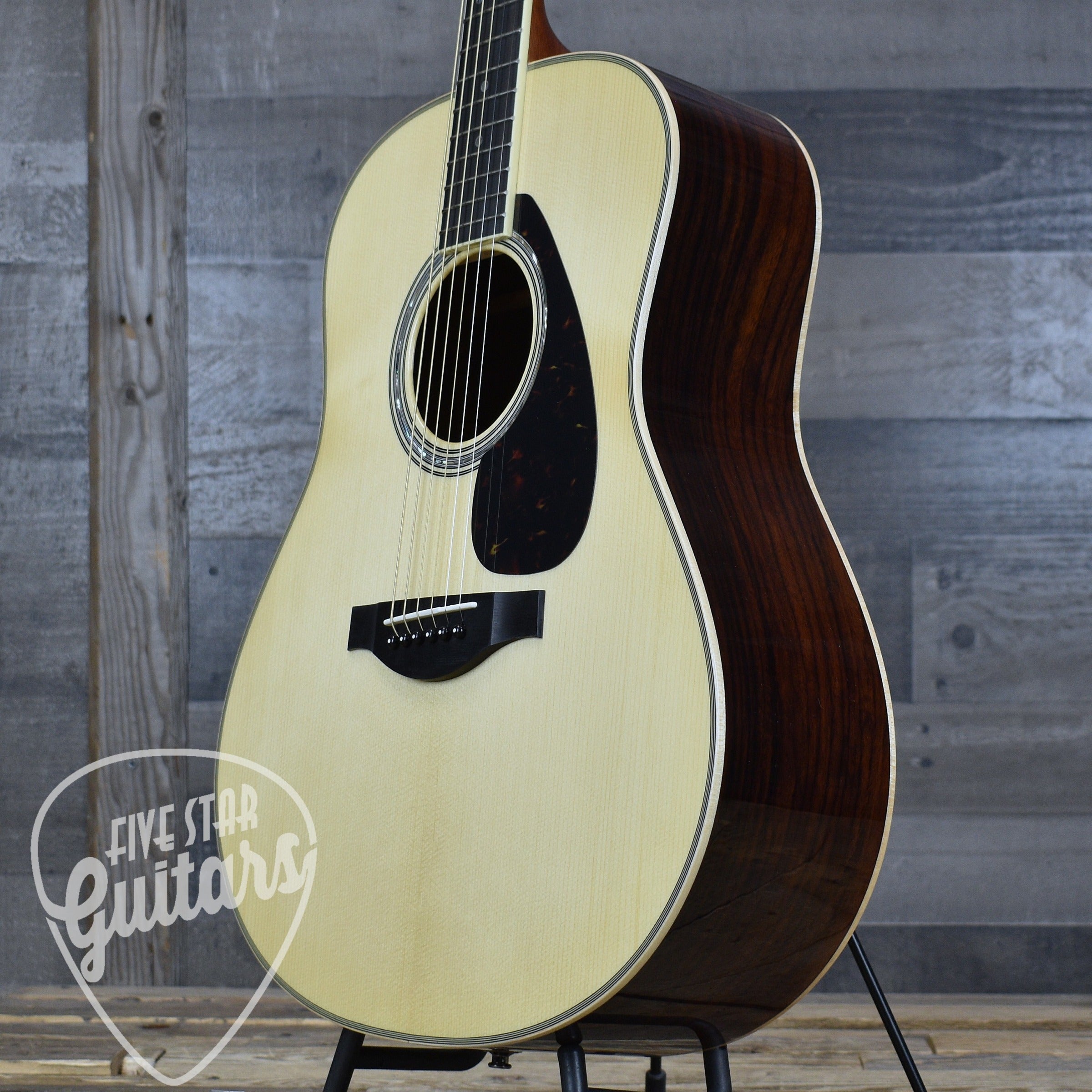 Yamaha LL16 ARE HB Jumbo Acoustic - Natural with Hard Bag – Five